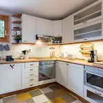 Appartement Spacious Duplex With Terrace In *