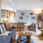 Appartement Spacious Duplex With Terrace In *